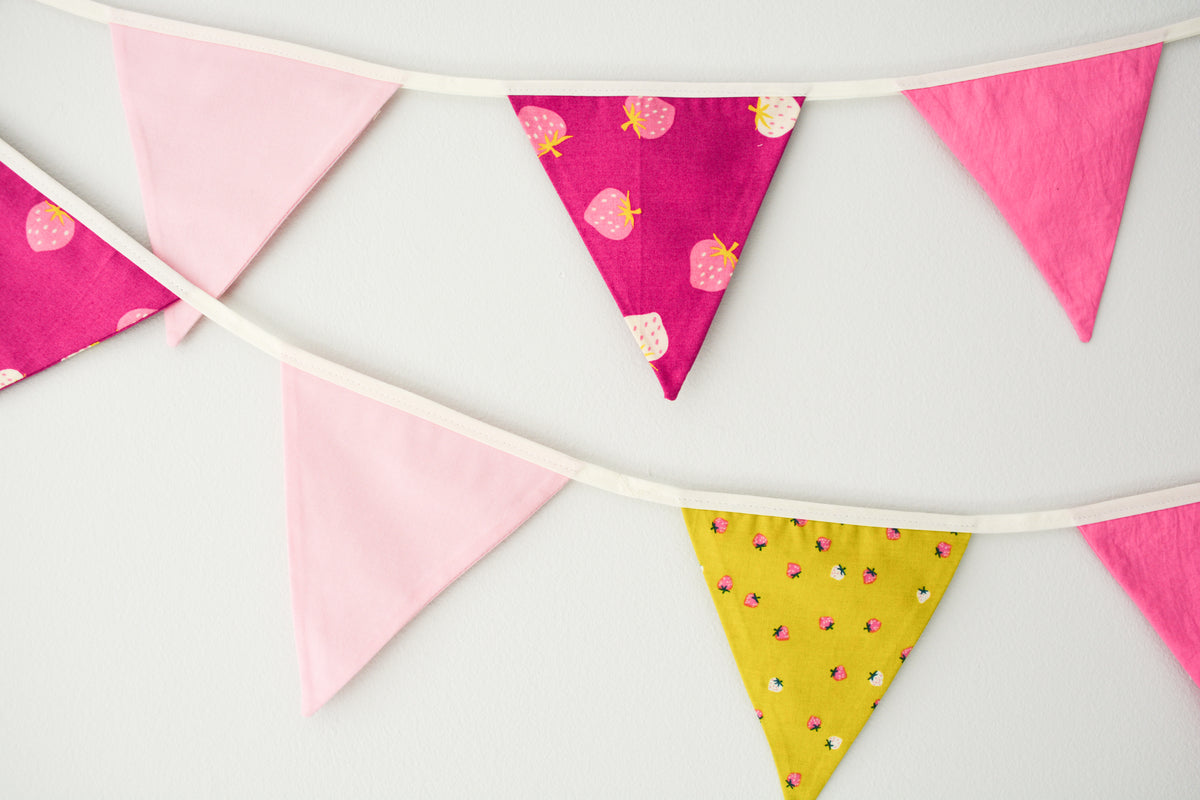 Bunting - Strawberry Magenta